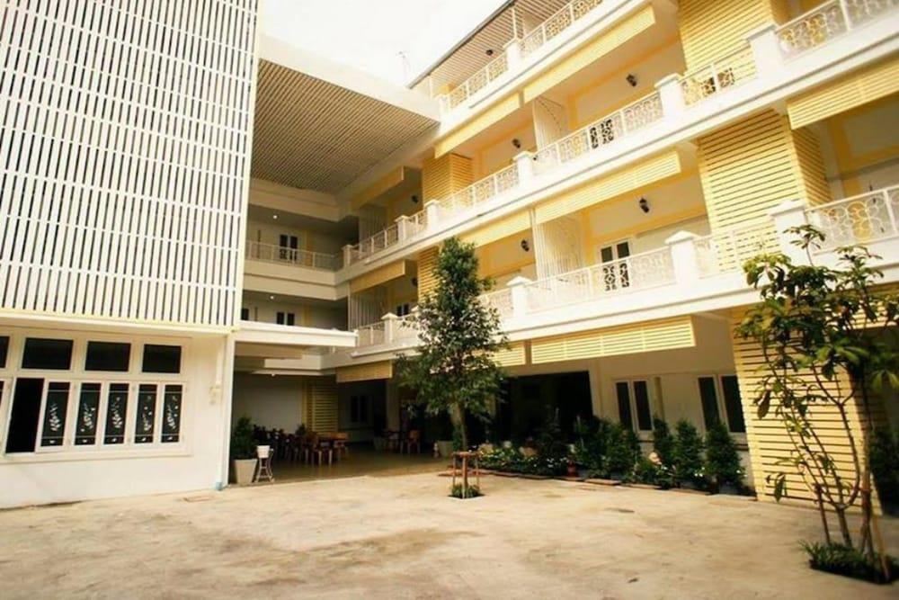 Sri Krungthep Hotel Bangkok Eksteriør bilde